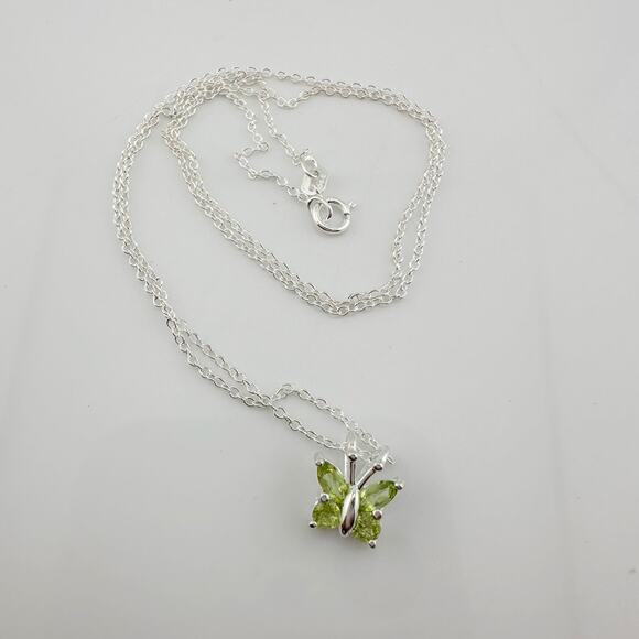 Pretty Natural Green Peridot Butterfly Necklace - Picture 9 of 11